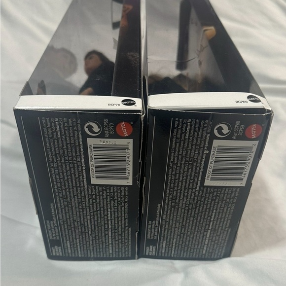 2014 Divergent Movie Tris & Four Barbie Doll Set Black Label Collector NIB HTF - Picture 4 of 5